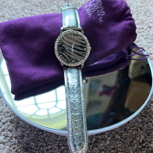JIMMY CRYSTAL NEW YORK watch! WOMENS!